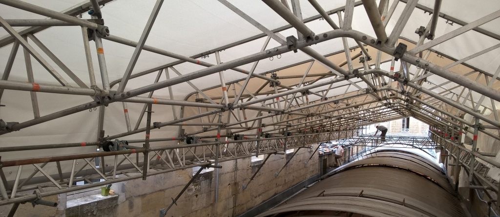 Echafaudage structure parapluie